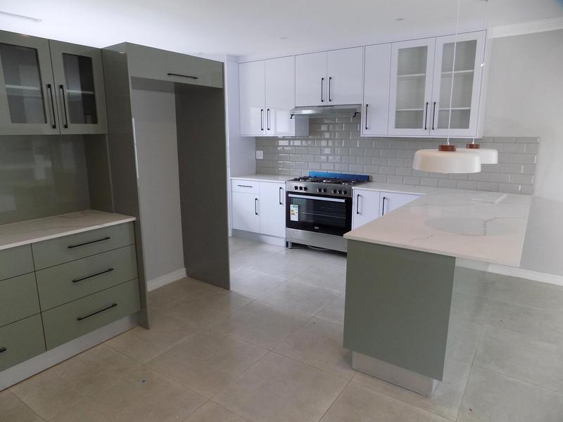 3 Bedroom Property for Sale in Fraaiuitsig Western Cape